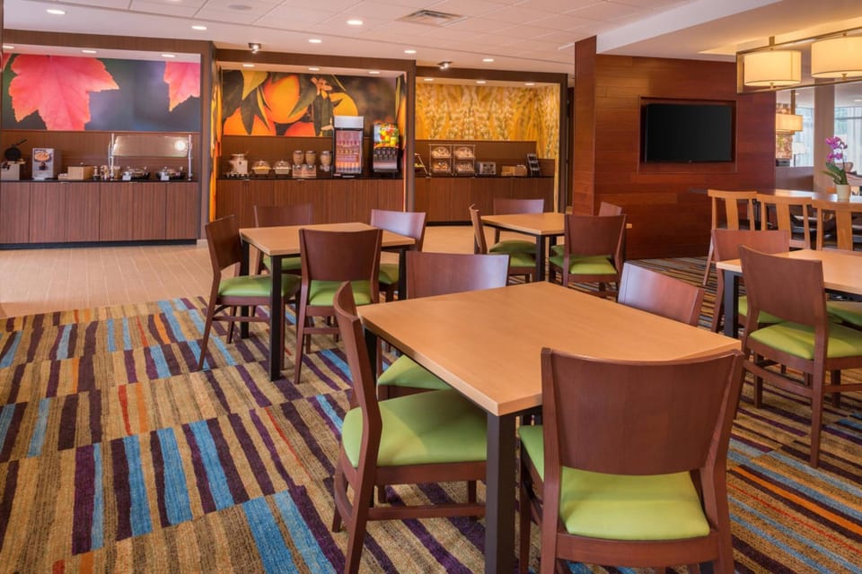 Fairfield by Marriott Inn & Suites Huntington Hotel in Huntington