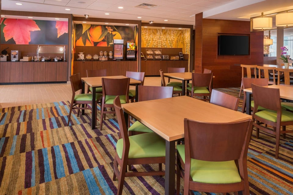 Fairfield by Marriott Inn & Suites Huntington Hotel in Huntington