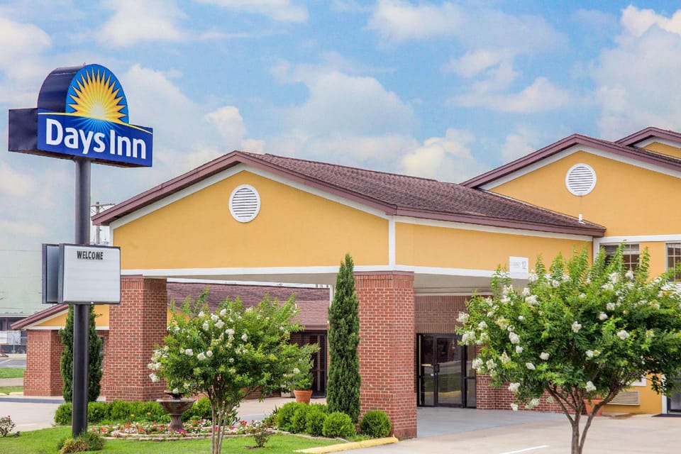 Days Inn by Wyndham Lake Village Hotel in Mississippi