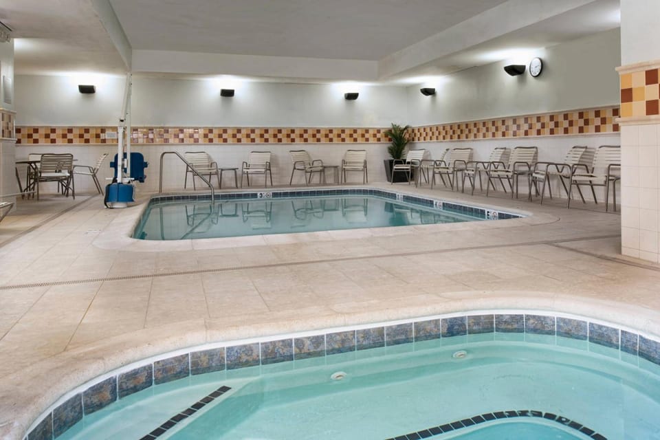 Courtyard by Marriott Memphis Collierville Hotel in Collierville
