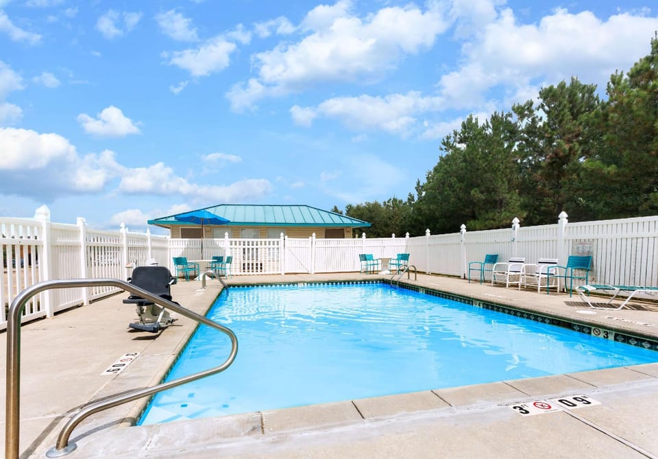 Days Inn by Wyndham Forest Hotel in Mississippi