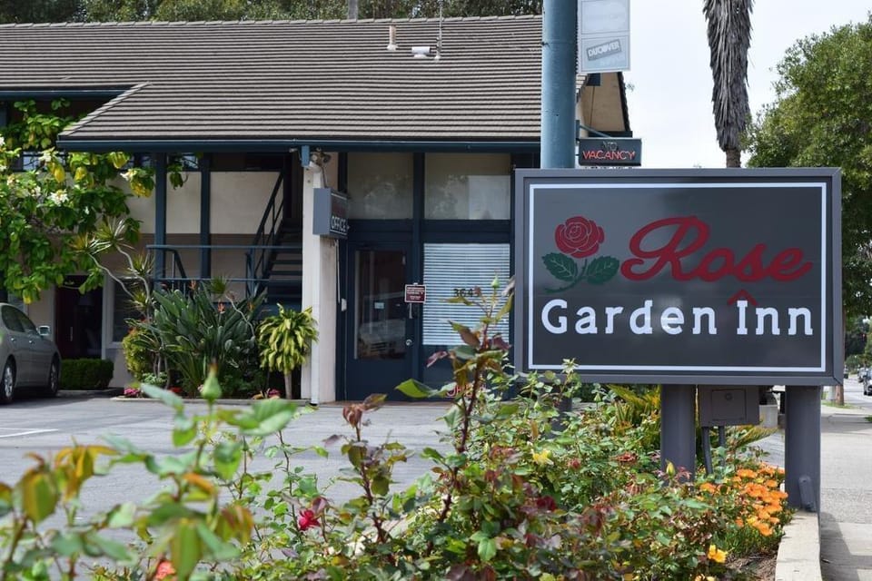 Rose Garden Inn Motel in Santa Barbara