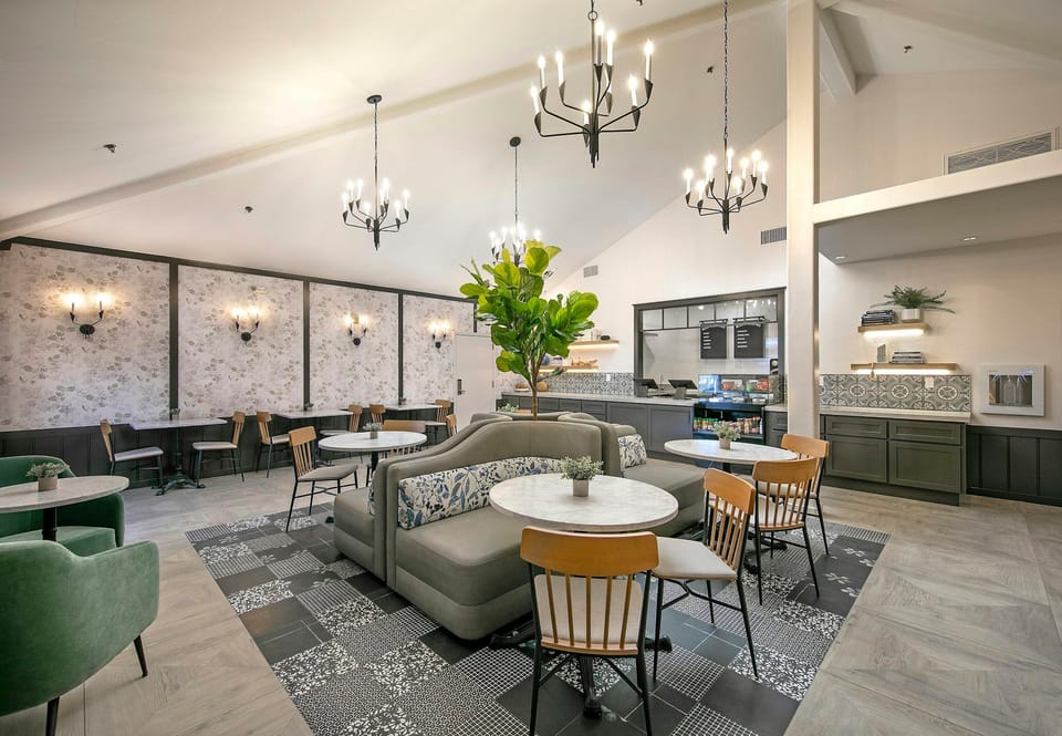 Cottage Inn by the Sea Inn in Pismo Beach