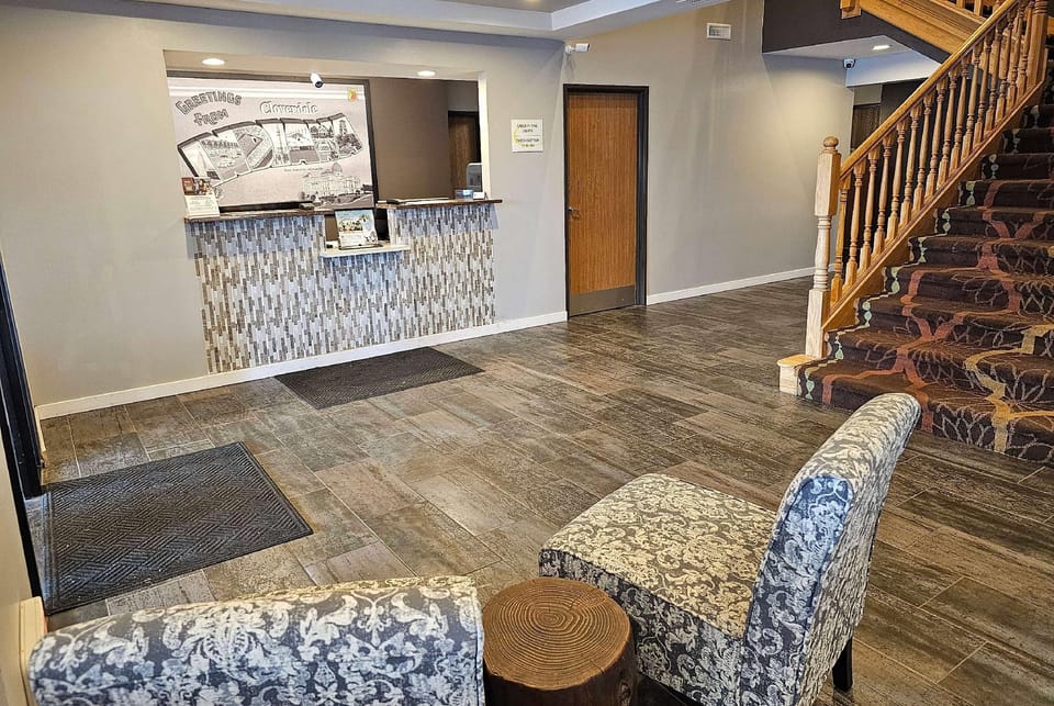 Super 8 by Wyndham Cloverdale IN Hotel in Indiana