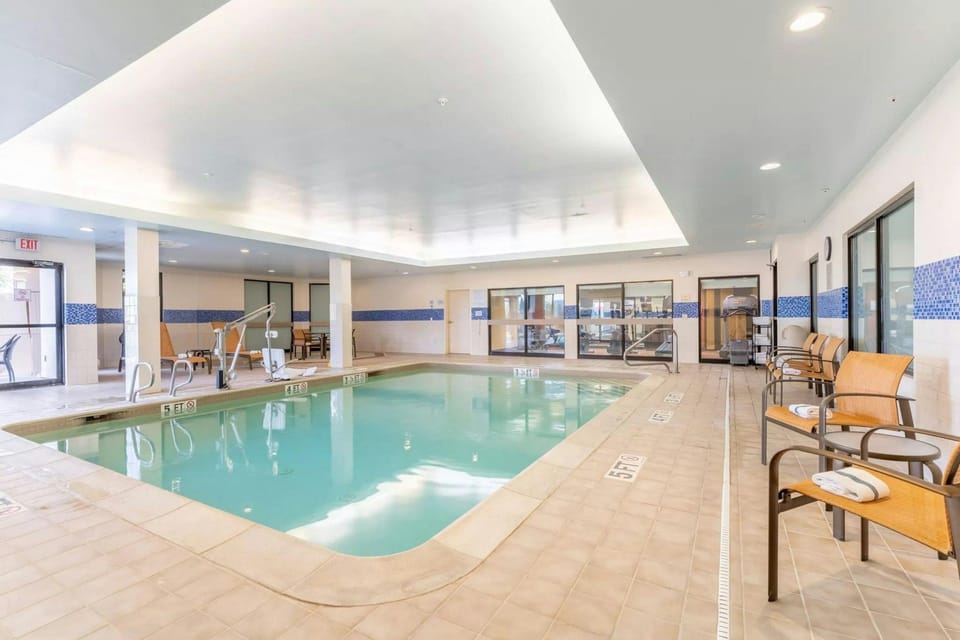 Courtyard by Marriott Burlington Williston Hotel in Williston