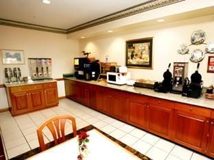 Country Inn & Suites by Radisson, Louisville South, KY Hotel in Indiana