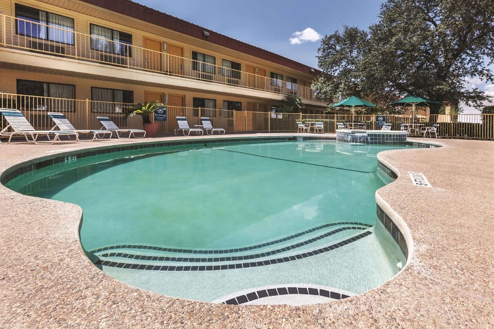 La Quinta Inn by Wyndham San Marcos Hotel in San Marcos