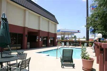 Baymont by Wyndham Lewisville Hotel in Lewisville