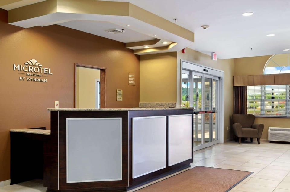 Microtel Inn & Suites by Wyndham Marietta Hotel in Marietta