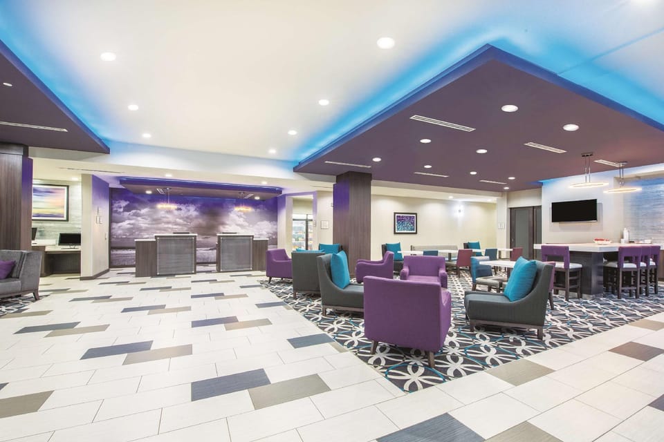 La Quinta Inn & Suites by Wyndham Enid Hotel in Enid