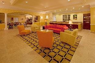 Mobile - Tillman's Corner Hotel in Tillmans Corner