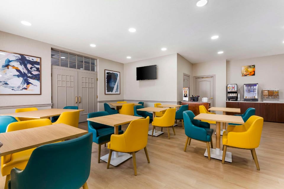 Comfort Inn & Suites Cuyahoga Falls - Akron Hotel in Cuyahoga Falls