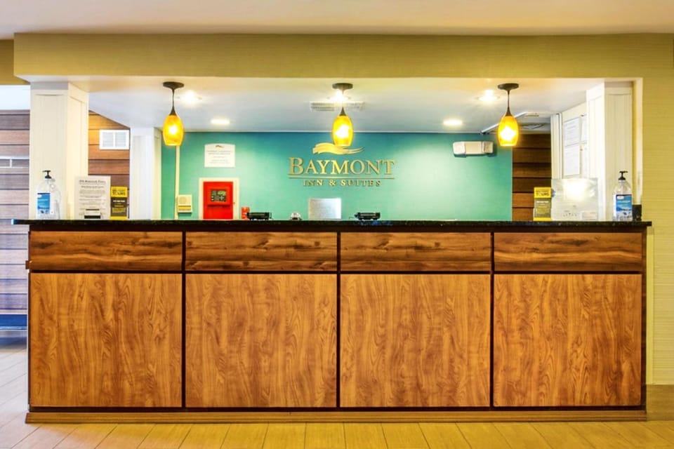 Baymont by Wyndham Savannah Midtown Hotel in Savannah