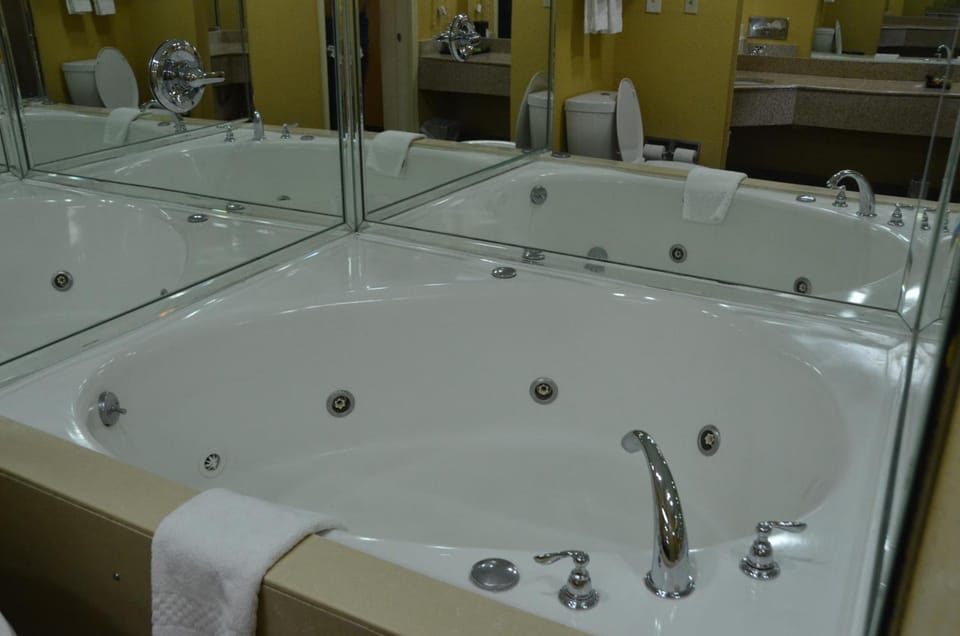 Days Inn by Wyndham Airport Nashville East Hotel in Hermitage