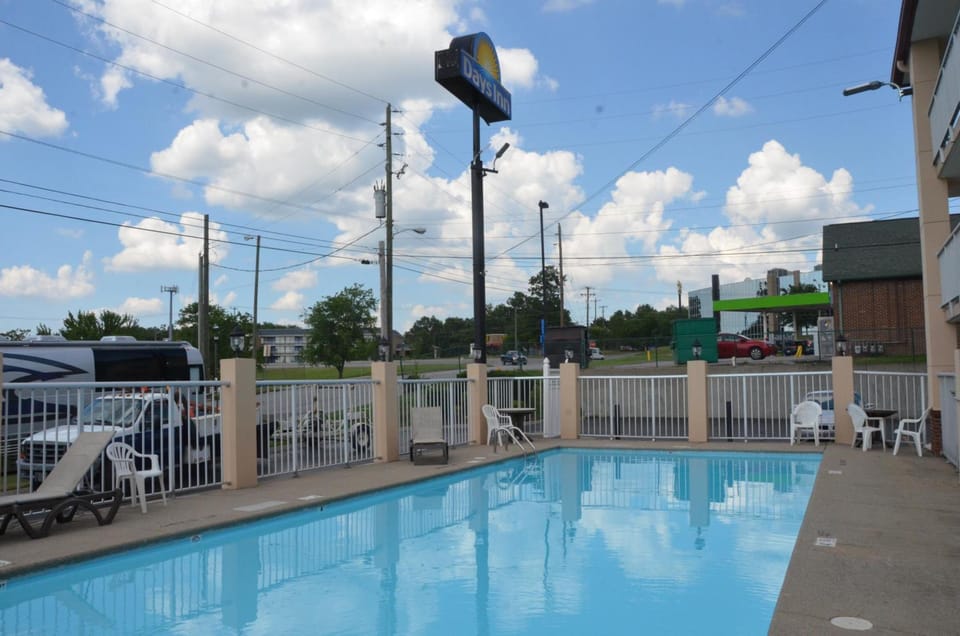 Days Inn by Wyndham Airport Nashville East Hotel in Hermitage