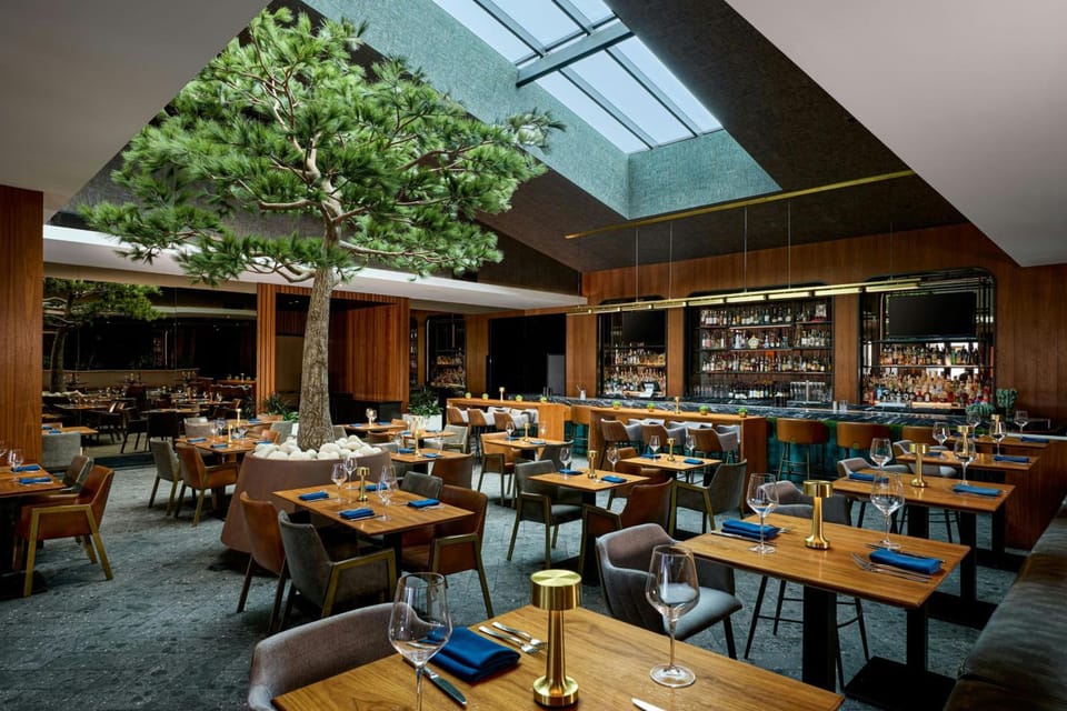 VEA Newport Beach, A Marriott Resort & Spa Hotel in Corona Del Mar