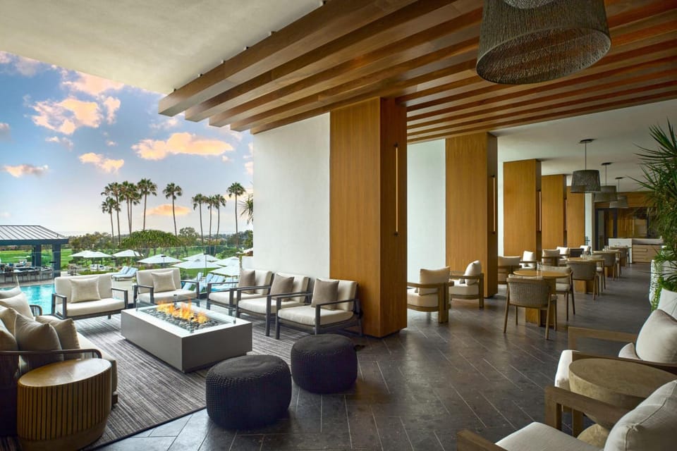 VEA Newport Beach, A Marriott Resort & Spa Hotel in Corona Del Mar