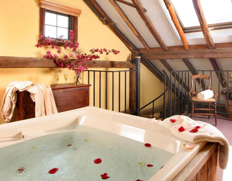 Hot tub
