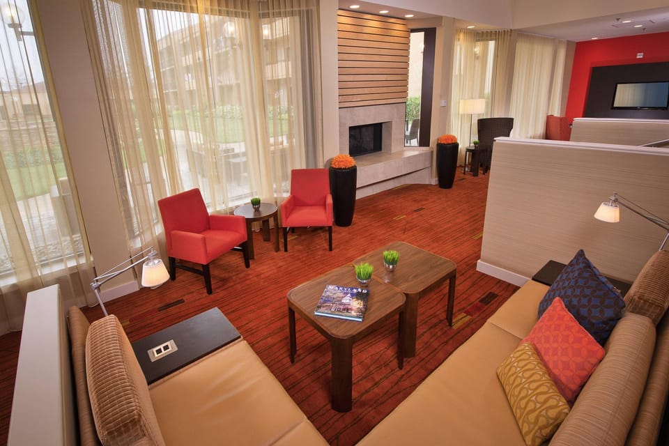 Courtyard by Marriott Silver Spring North/White Oak Hotel in Fairland