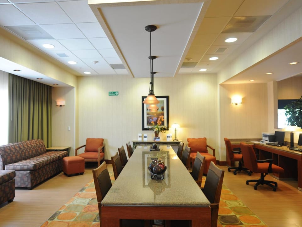 Hampton Inn by Hilton Queretaro Tecnologico Hotel in Santiago de Queretaro