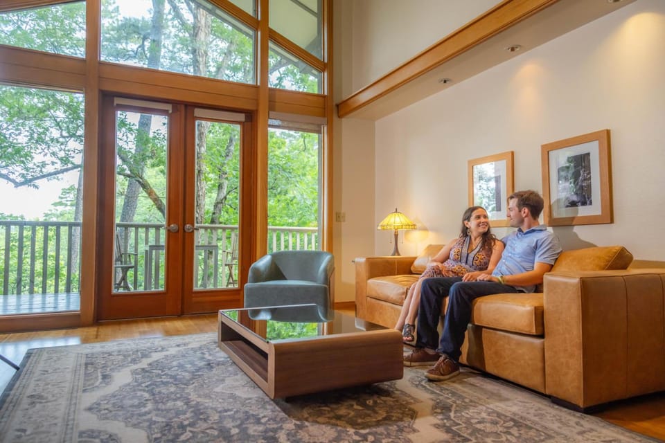 1886 Crescent Hotel and Spa Hotel in Eureka Springs