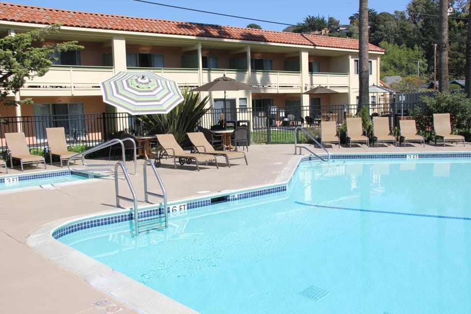Rio Sands Hotel Motel in Rio Del Mar