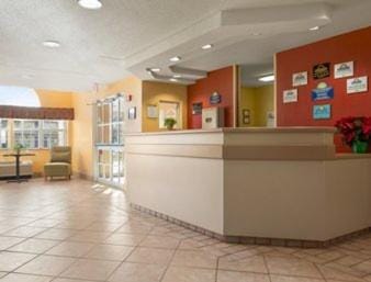 Days Inn & Suites by Wyndham Lafayette IN Hotel in Lafayette