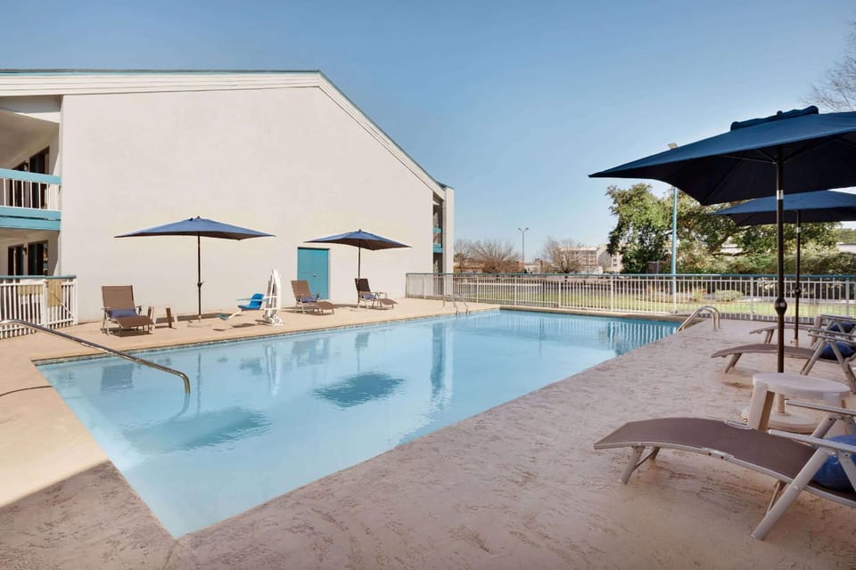Baymont by Wyndham Wilmington Hotel in Wilmington