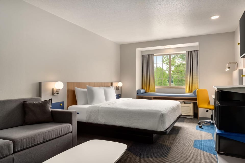 Suite room