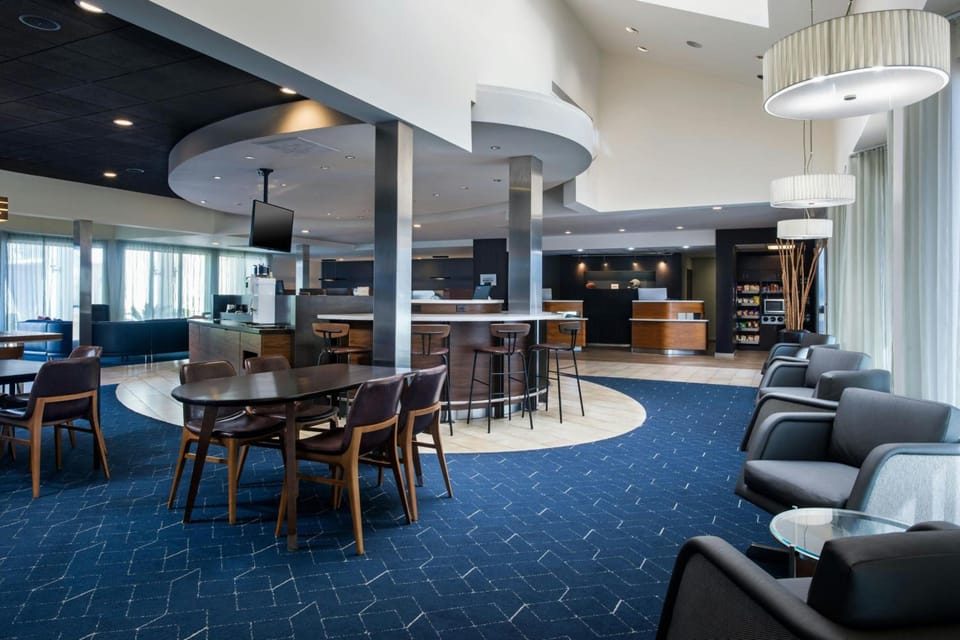 Courtyard by Marriott Phoenix Airport Hotel in Phoenix