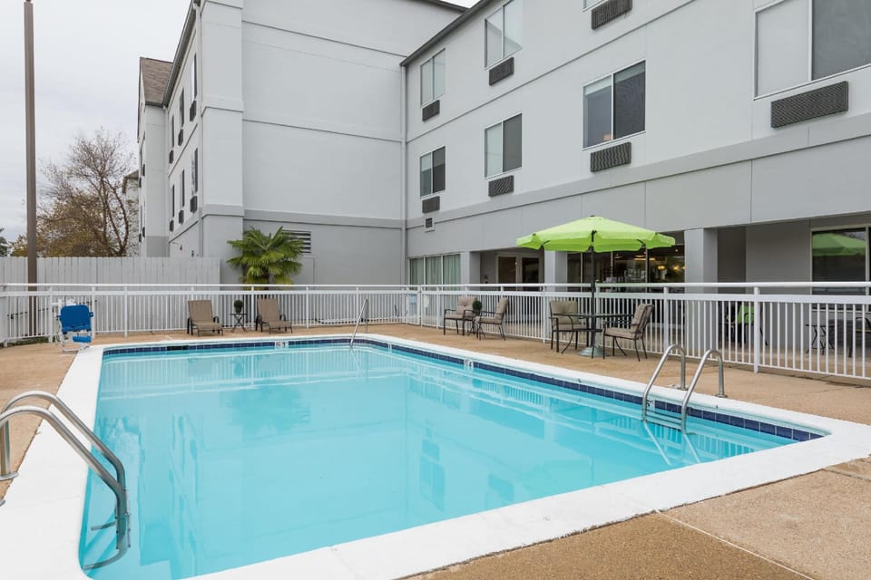 Wingate by Wyndham Shreveport Airport Hotel in Shreveport