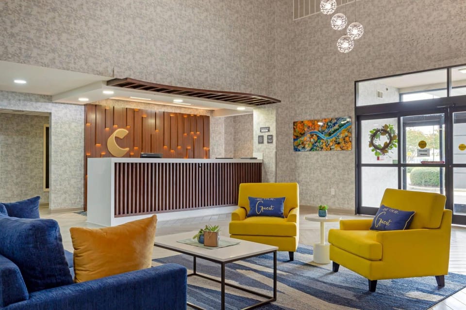 Comfort Inn & Suites Greenville Near East Carolina University Hotel in Greenville