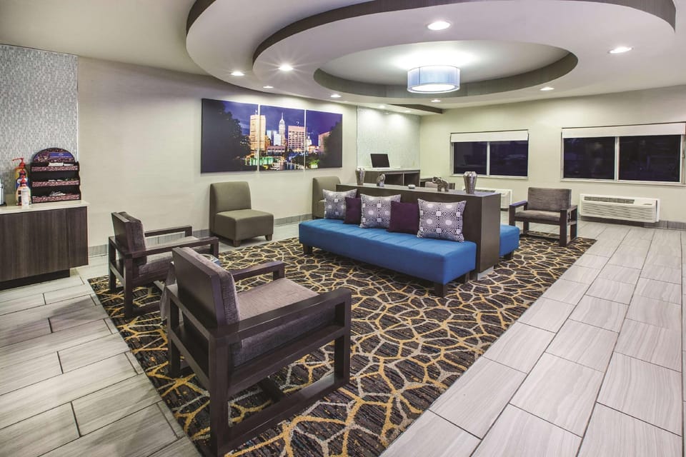 La Quinta Inn by Wyndham Indianapolis North at Pyramids Hotel in Pike Township