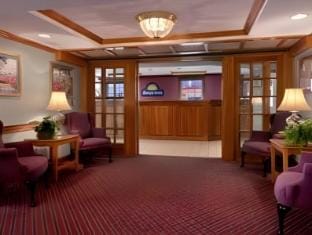 Days Inn by Wyndham Amherst Hotel in Lake Erie