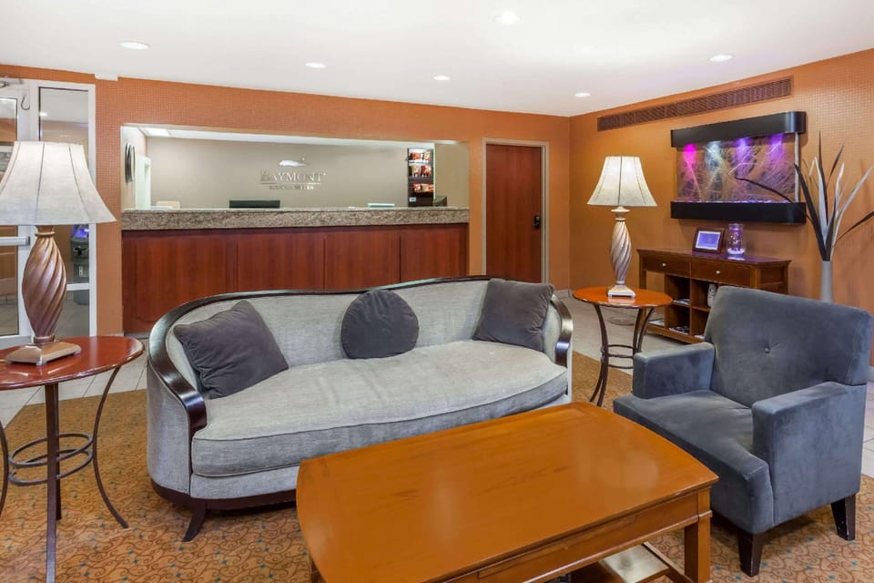 Baymont by Wyndham Peoria Hotel in Peoria