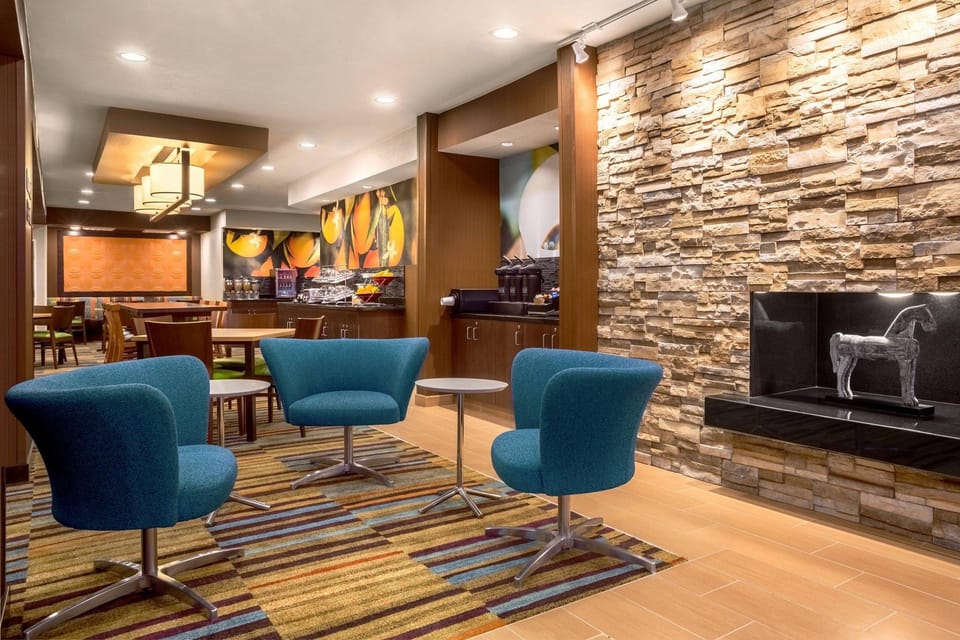 Comfort Inn & Suites Texas City I-45 Hotel in La Marque
