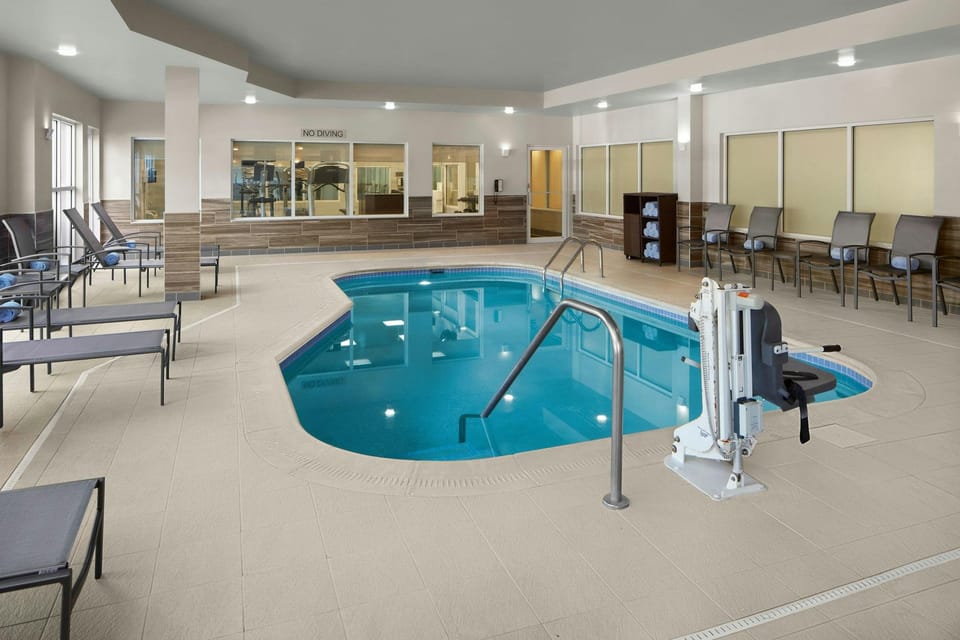 Fairfield by Marriott Inn & Suites Columbus OSU Hotel in Clintonville