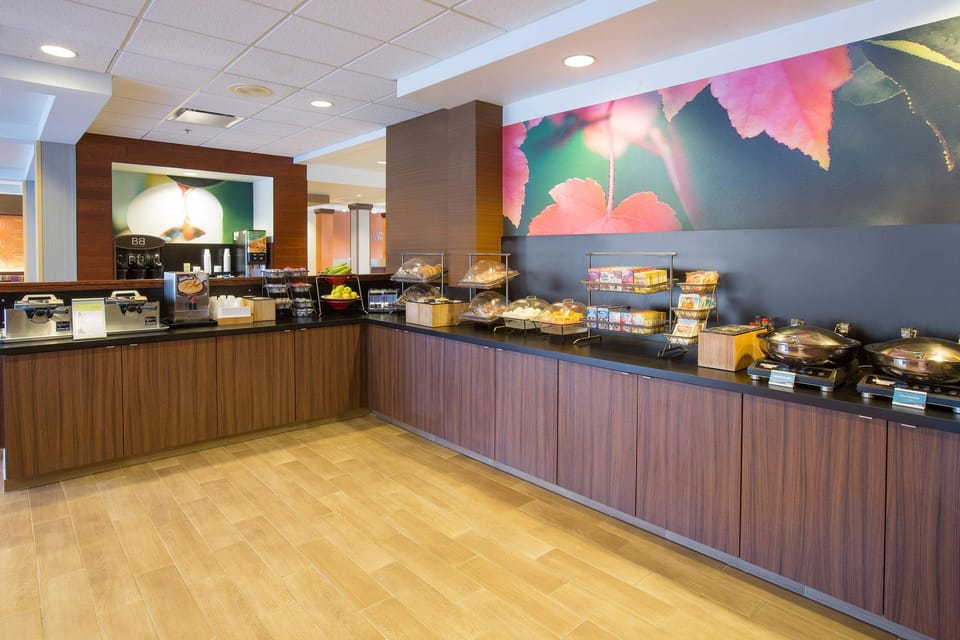 Fairfield by Marriott Inn & Suites Columbus OSU Hotel in Clintonville