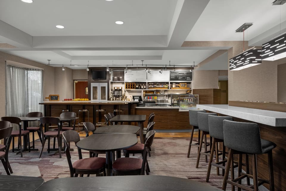 Courtyard by Marriott Indianapolis Northwest Hotel in Pike Township