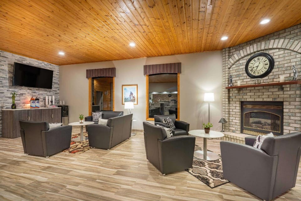 Baymont by Wyndham Baldwin Hotel in Wisconsin