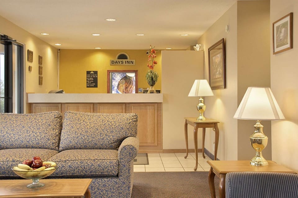 Days Inn by Wyndham Plainfield Hotel in Plainfield
