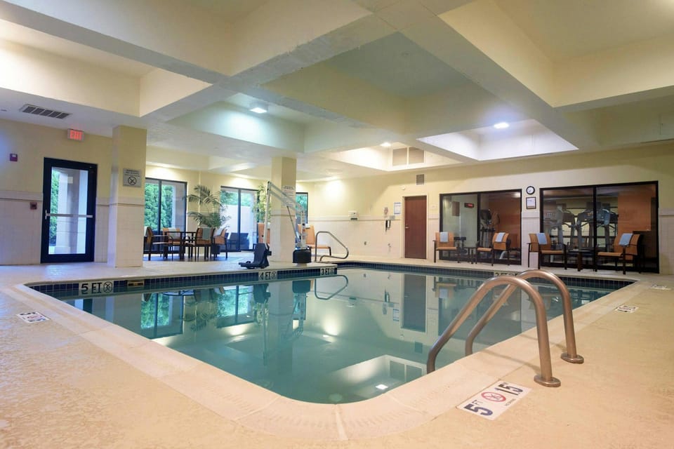 Courtyard by Marriott Newark Granville Hotel in Ohio