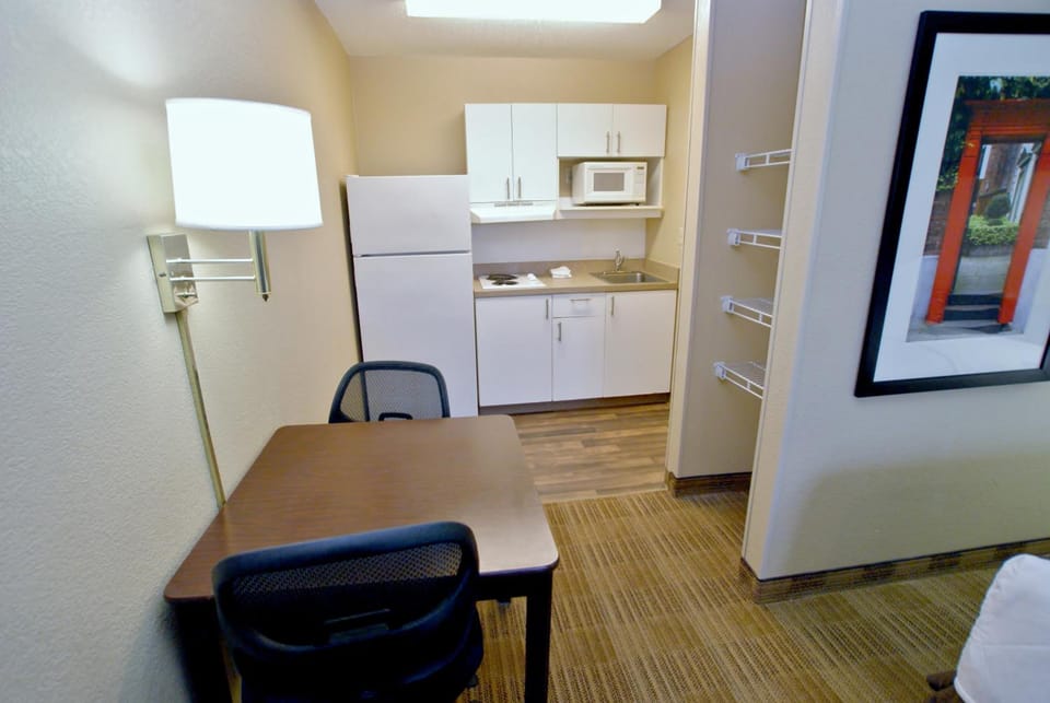 Studio 6 Suites Sacramento Northgate  CA Hotel in Sacramento