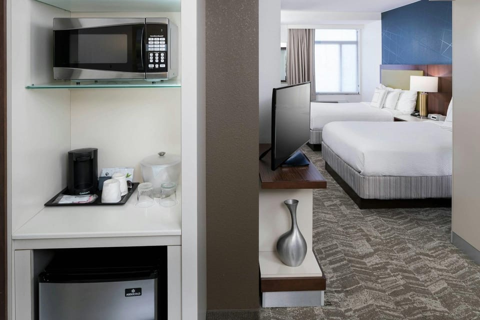 Suite room