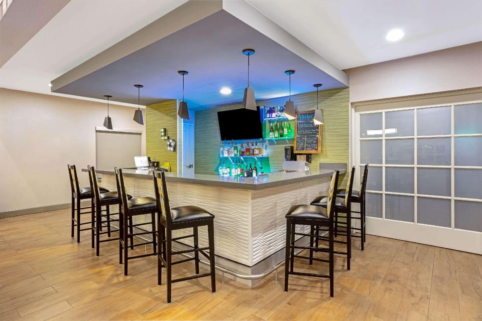 La Quinta Inn & Suites by Wyndham Tumwater - Olympia Hotel in Tumwater