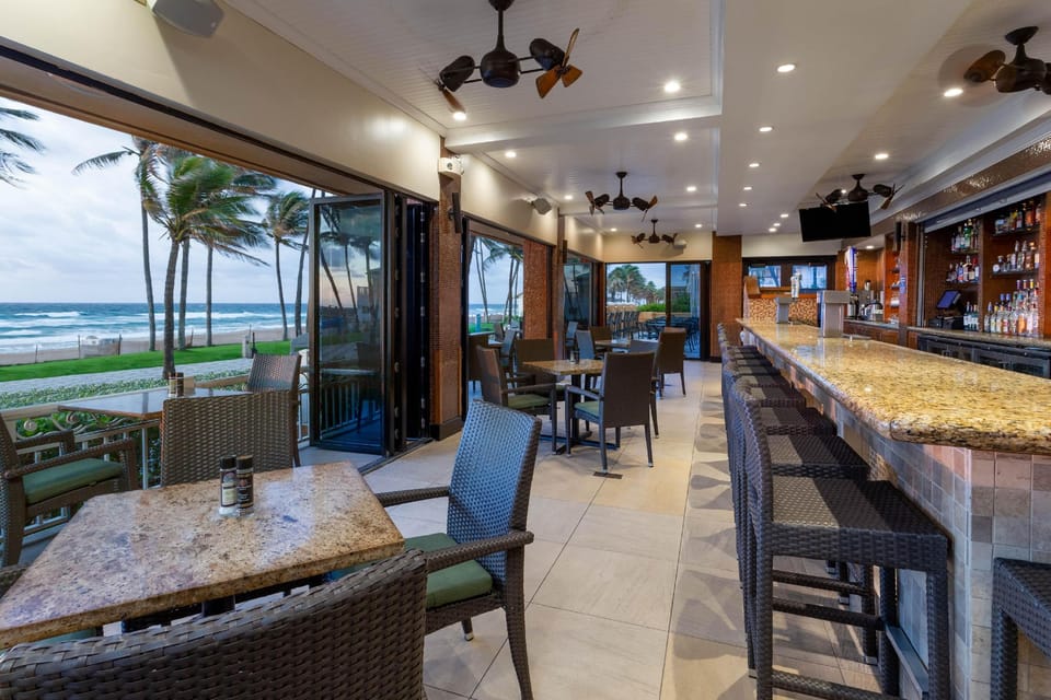 Wyndham Deerfield Beach Resort Hotel in Deerfield Beach