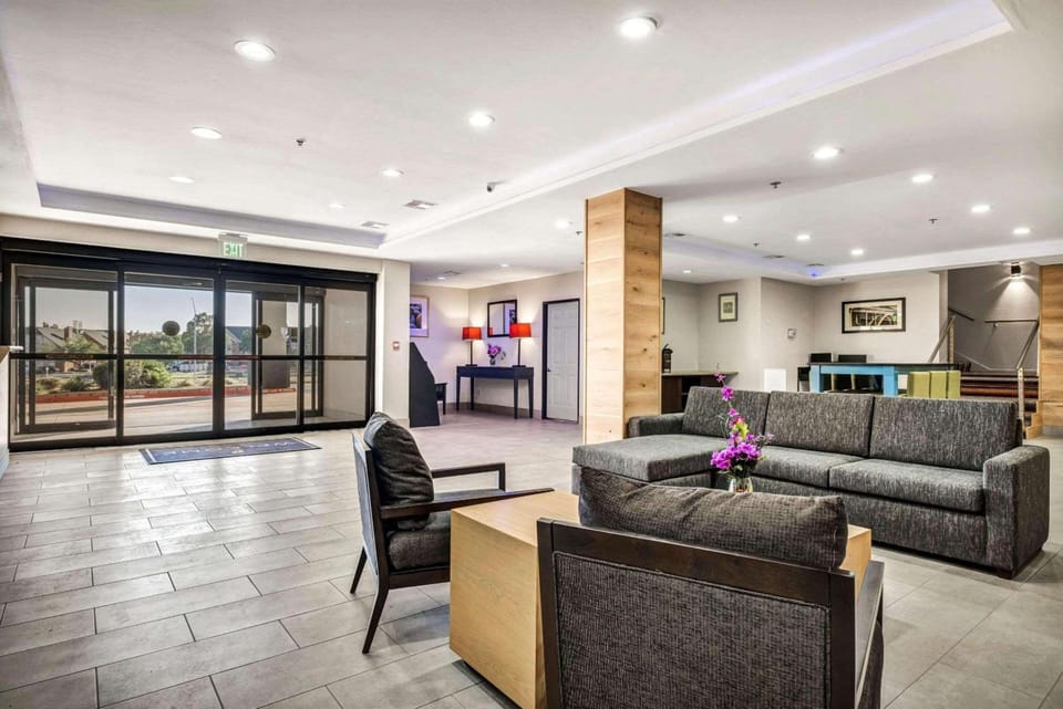 Country Inn & Suites by Radisson, Oklahoma City at Northwest Expressway, OK Hotel in Oklahoma City