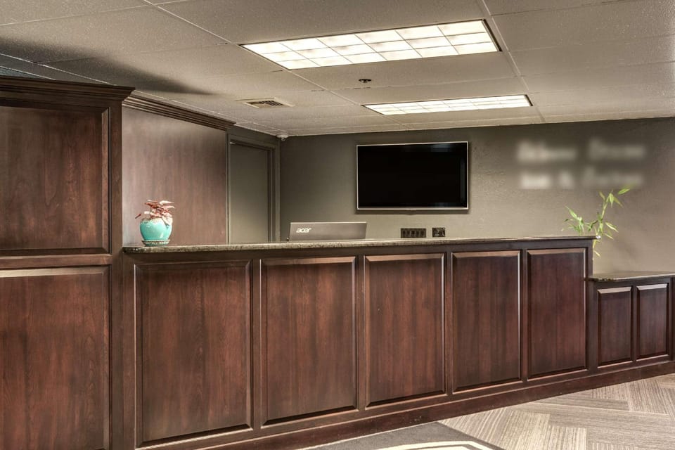 SureStay Plus by Best Western Post Falls Hotel in Post Falls