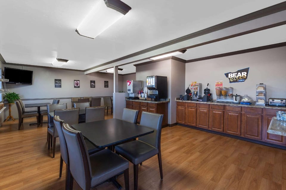 Travelodge by Wyndham Angels Camp CA Hotel in Angels Camp