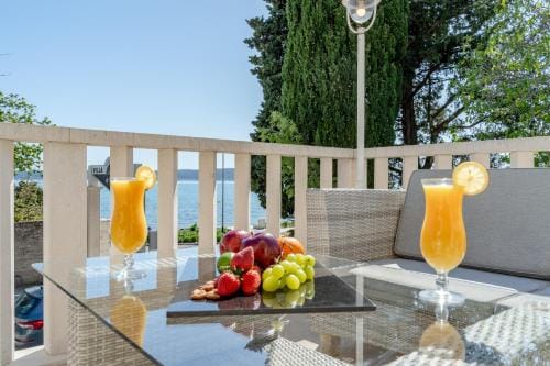 Hotel Riva Kastela with swimming pool Hotel in Šibenik-Knin County, Croatia
